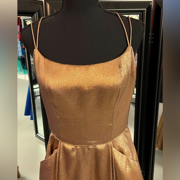 Long dress - Picture 2 of 3